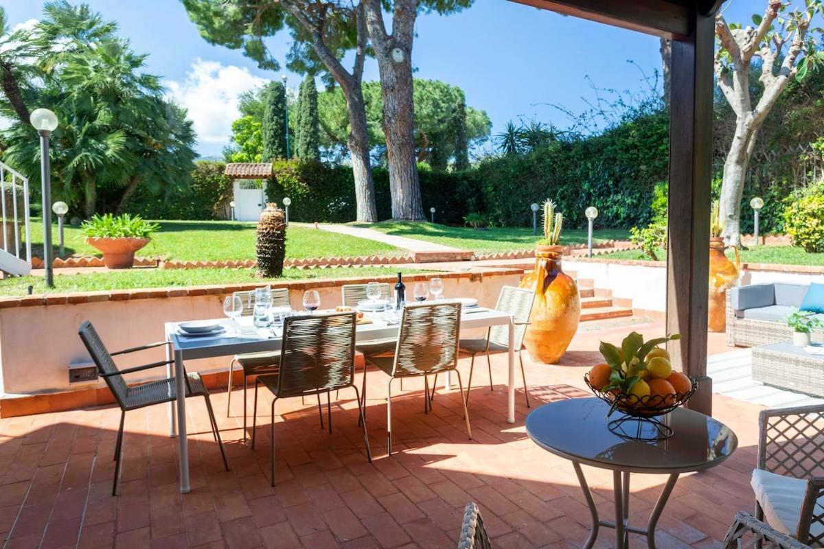 Donna Amalia Villa In Mondello Palermo Exterior foto